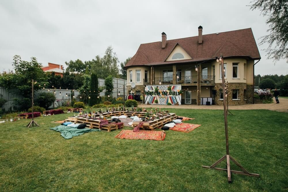 локація дівич вечора на природі